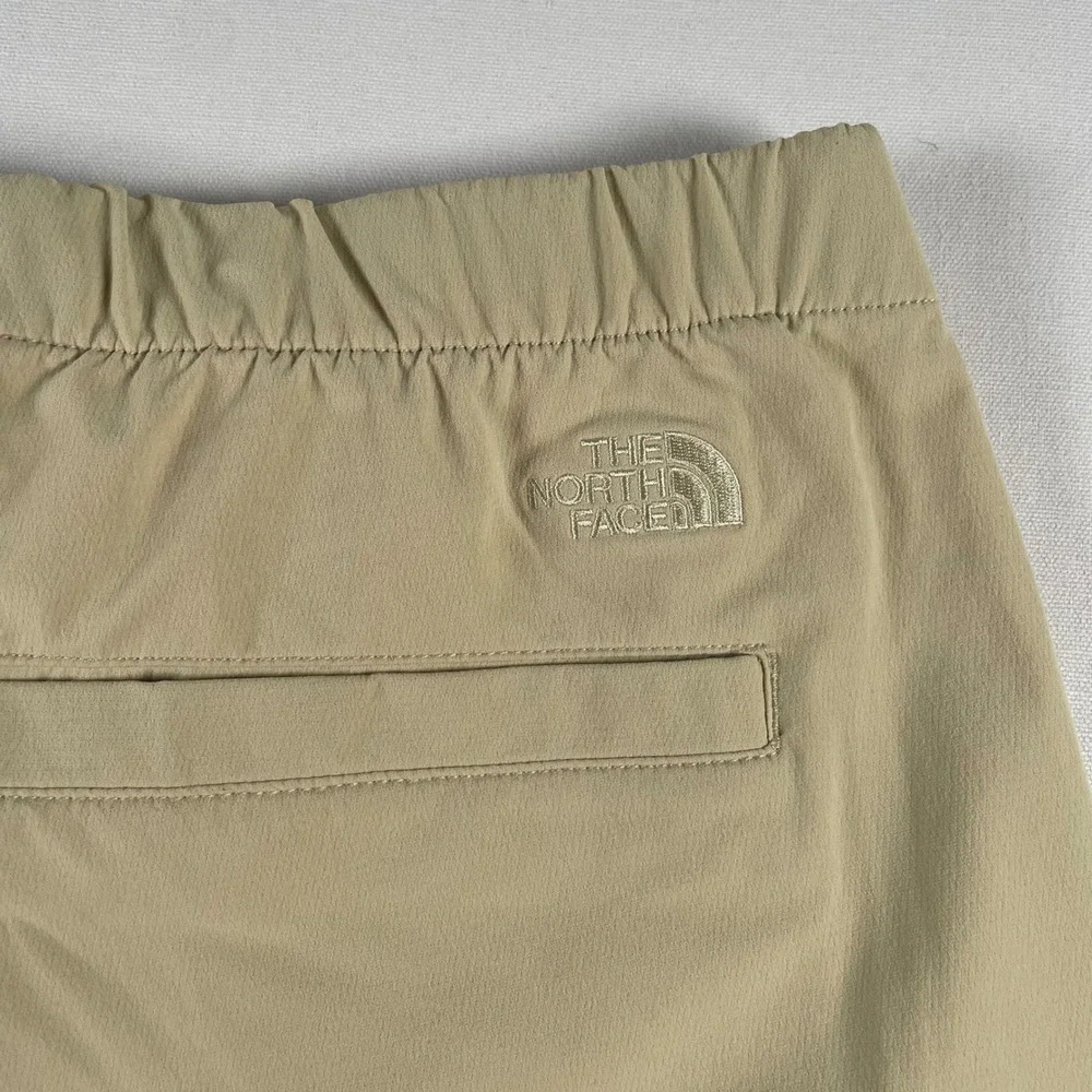 The North Face Mens XXL Tan Khaki Belted Elastic Waist‎ Outdoor Hiking Pants